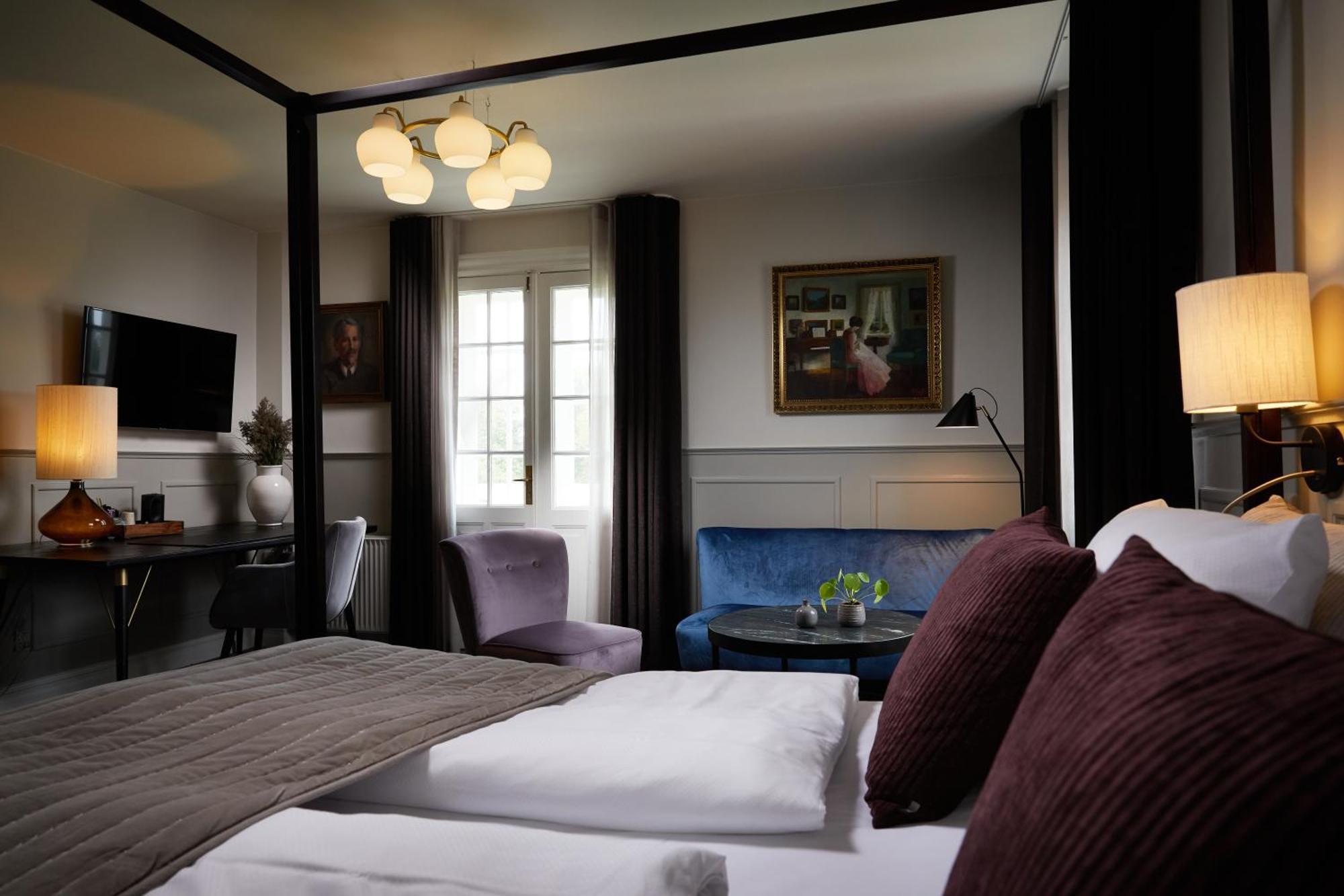 Hotel Gl. Avernaes Sinatur & Konference 3*